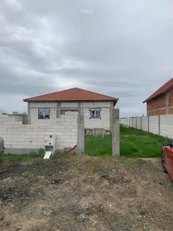Vand casa si teren , cartier in plina dezvoltare , comuna Bethausen - 2