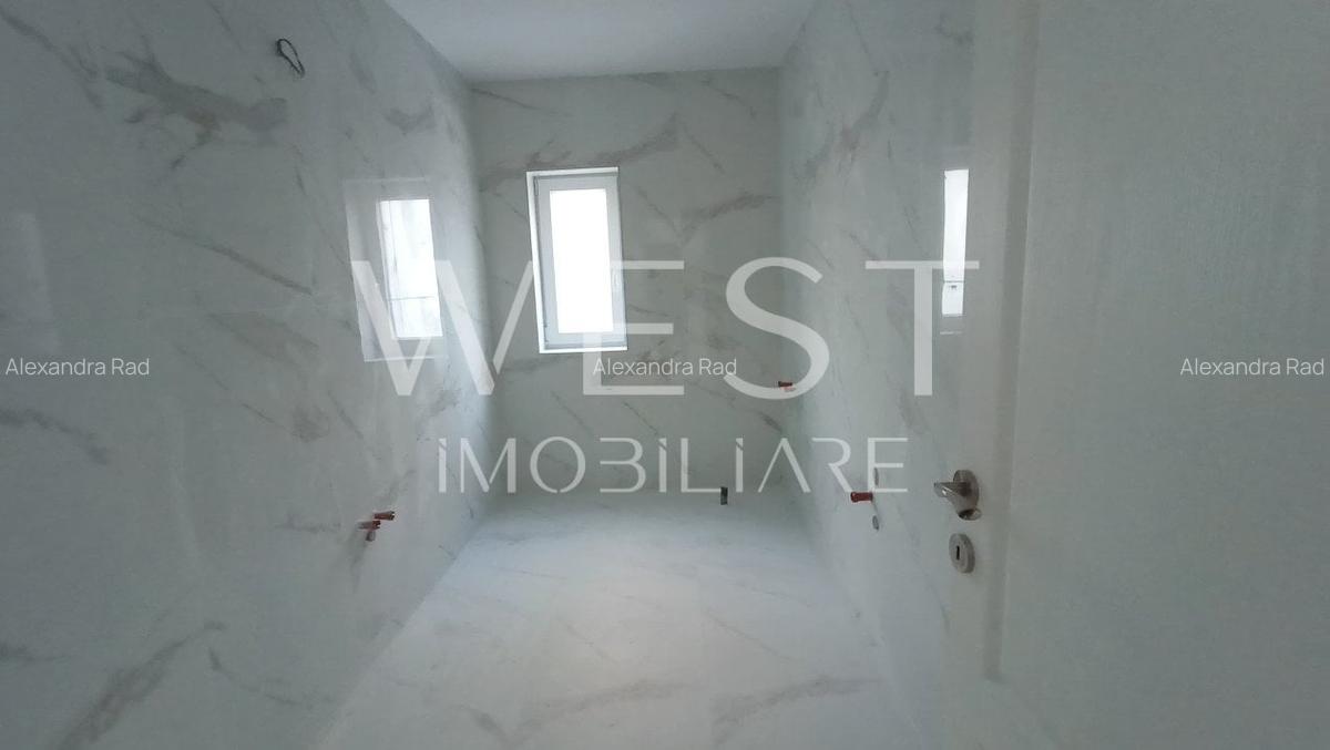 Spatiu Comercial de Inchiriat | 54mp  + 17 mp Terasa | 2 Locuri de Parcare | - 5
