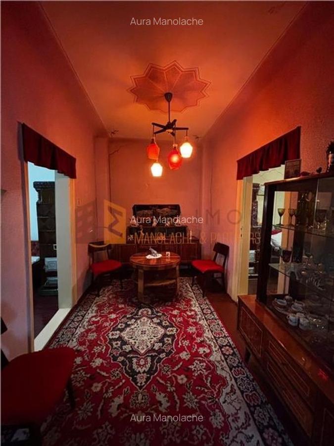 Teren intravilan + casa batraneasca zona Micro 3 - 3