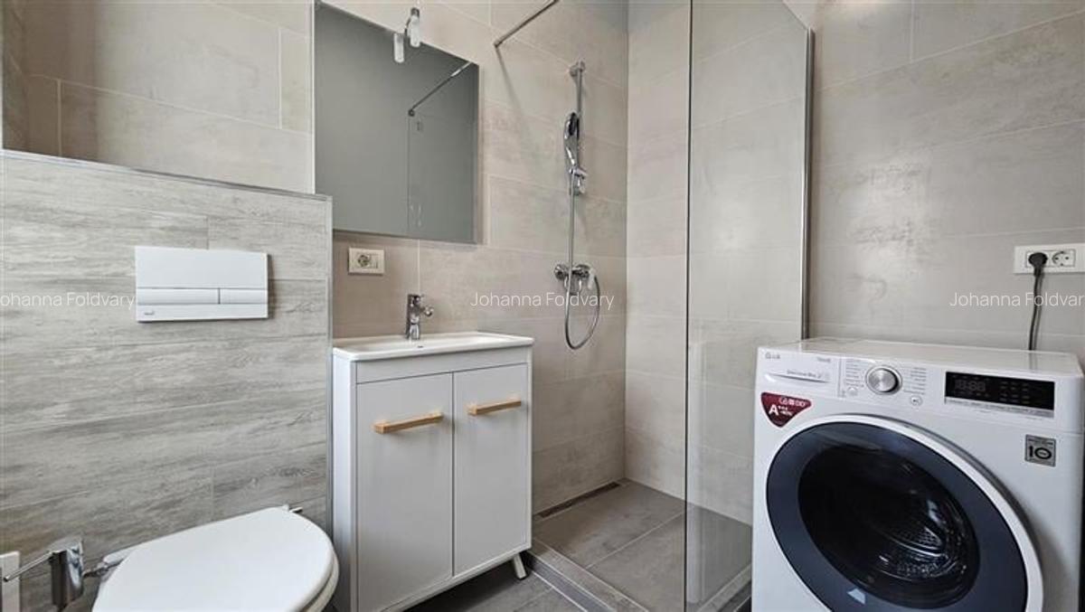 Casă cu 5 camere în Dumbrăvița - 8