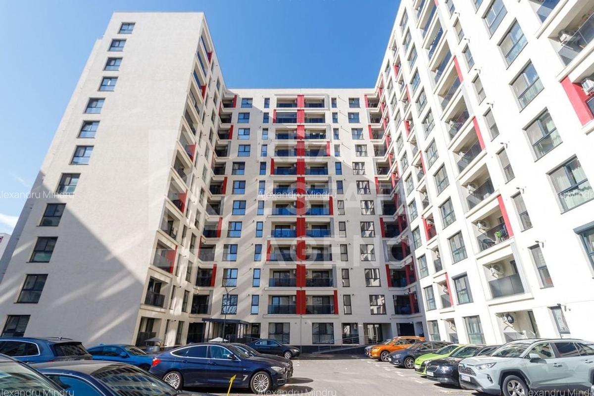 Vânzare, apartament cu 3 camere în zona Lujerului - 1