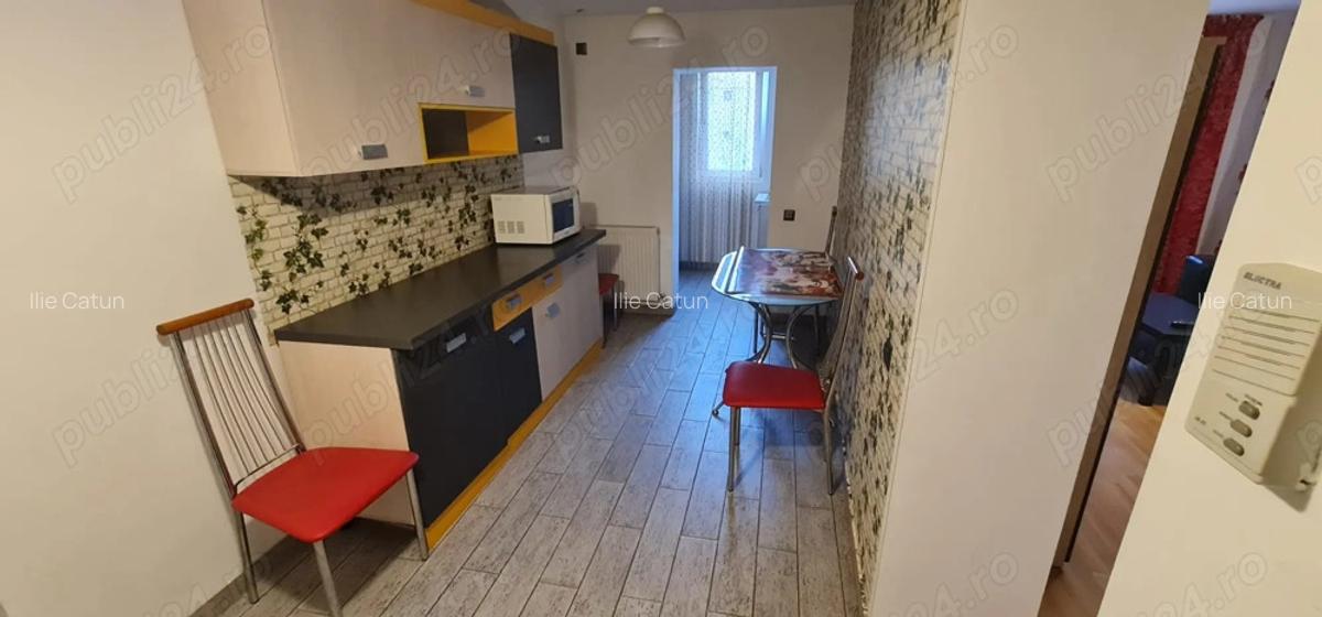 Inchiriez apartament 3 camere - 5