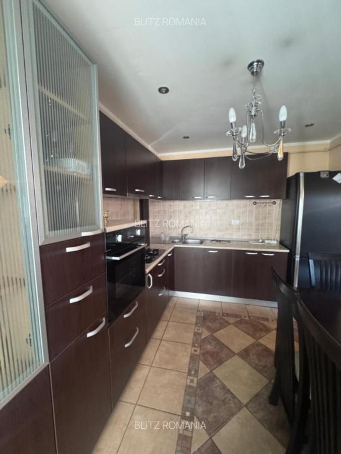 Apartament 3 camere , etj 1 , Radauti - 6