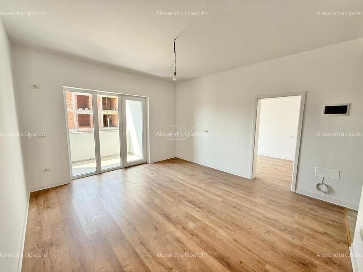 Bucatarie inchisa. Etaj 1. Loc de parcare. Asfalt. - 2