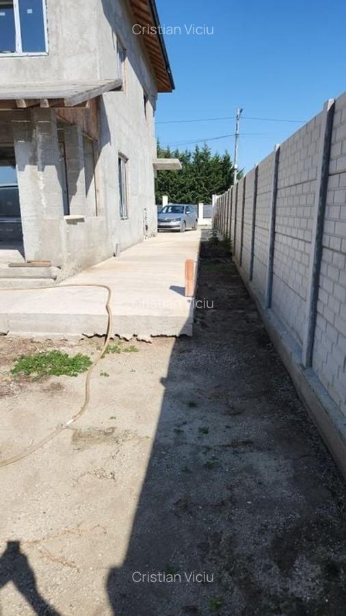 Casă individuală Domnești - curte 400 mp, 4 camere, utilități - 21