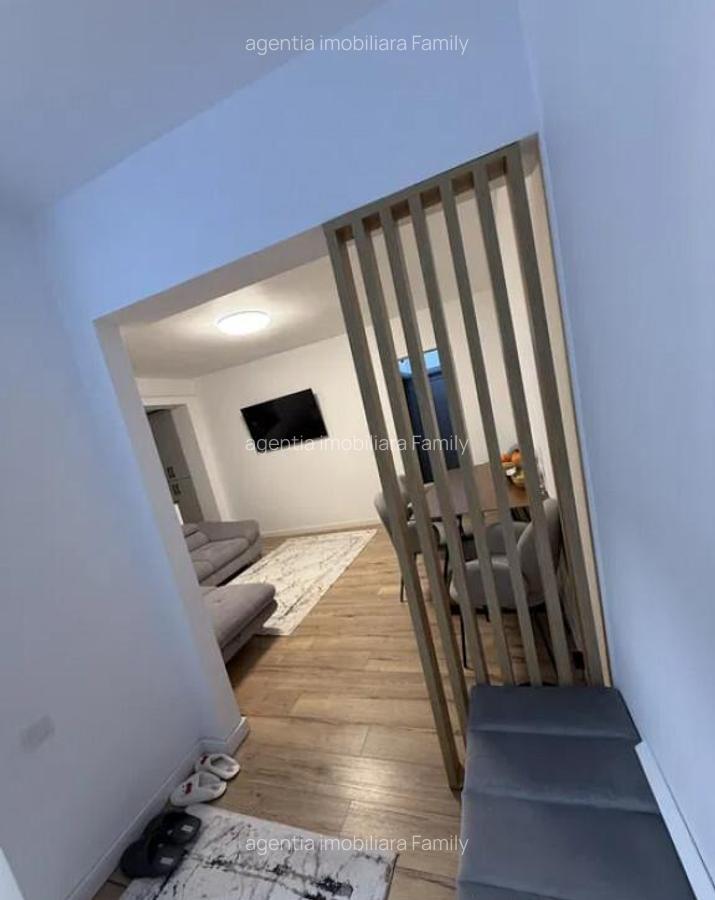 Apartament cu 3 camere decomandate Zona Ultracentrala - 2