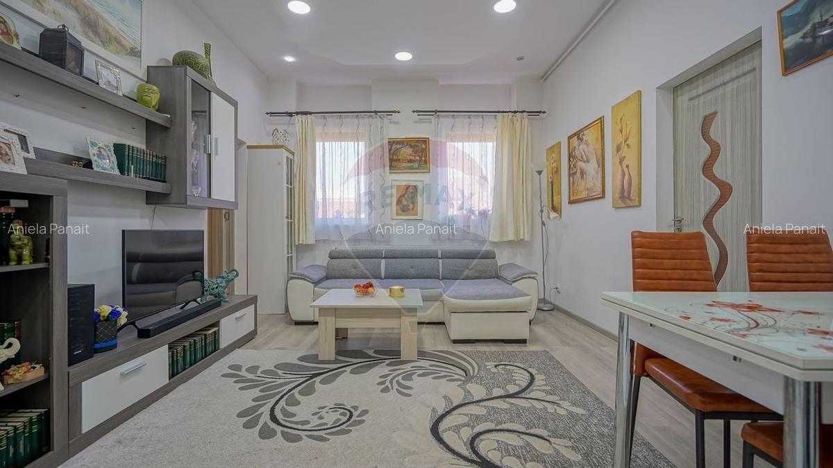 Apartament cu 3 camere semidecomandat, mobilat în Centrul Istoric - 1