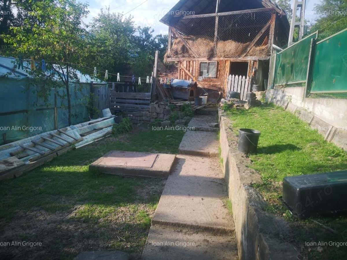 Casa de vanzare la munte, Varlaam Buzau - 9