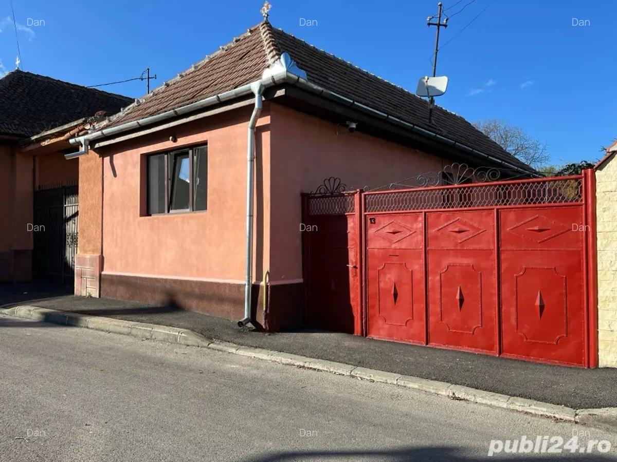 Casa renovata de vanzare in Zarnesti, jud. Brasov - liniste, natura. - 6