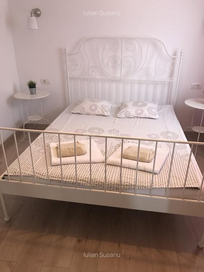 Studio cochet, Calea Calarasi - 5