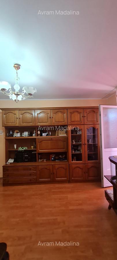 Inel 2_apartament cu centrala,etaj 1,pret 74.000E - 4