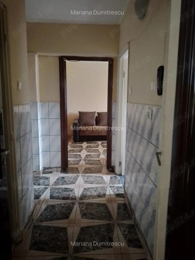 Garasoniera dristorr2 fa?a in fa?a cu sta?ia de metrou - 3