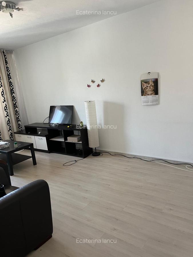 Vânzare apartament 3 camere, decomandat – Cantacuzino, Ploiești - 2