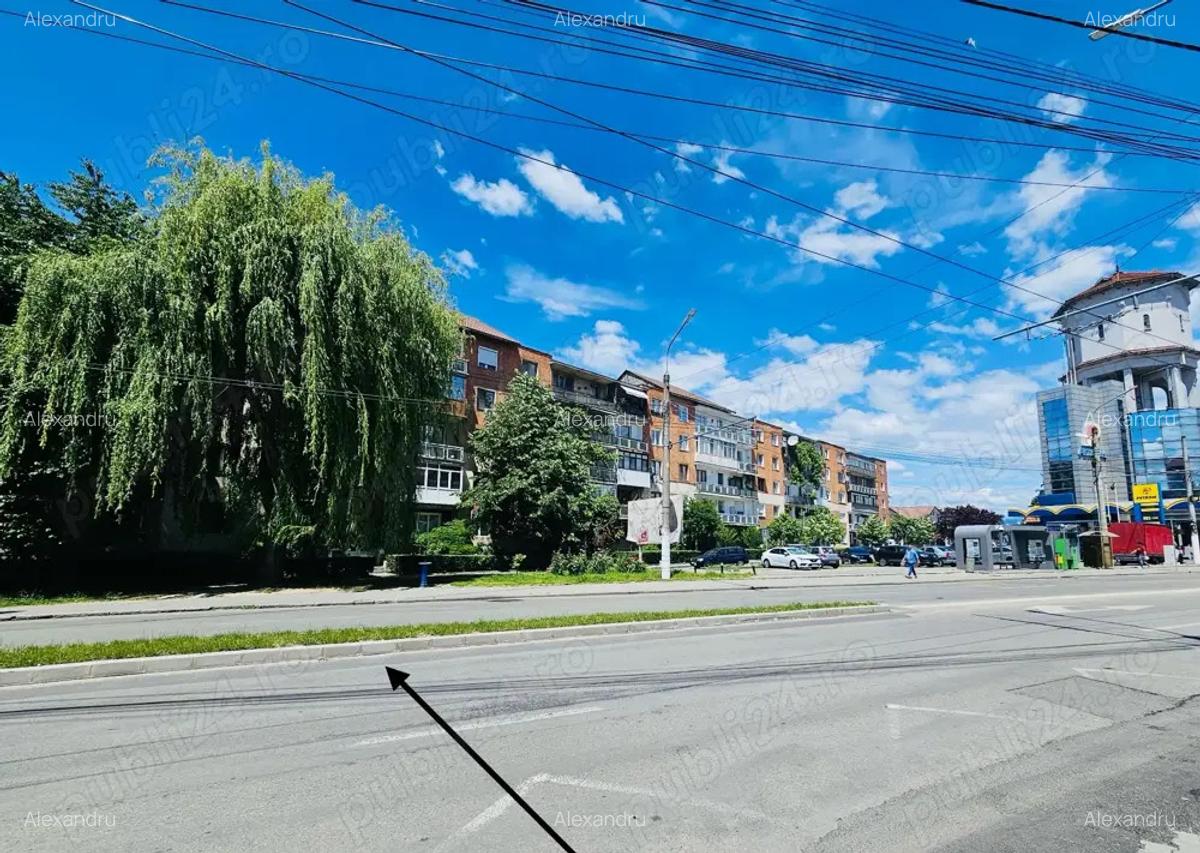 Vand apartament central, 2 camere,decomandat,spatios,64mp, parter inalt, loc parcare,boxa subsol - 7