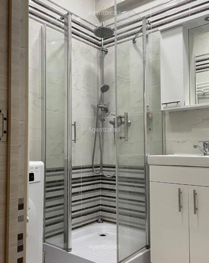 Apartament de vanzare in zona Tractorul - 2 Apartament de vanzare in zona Tractorul - 2