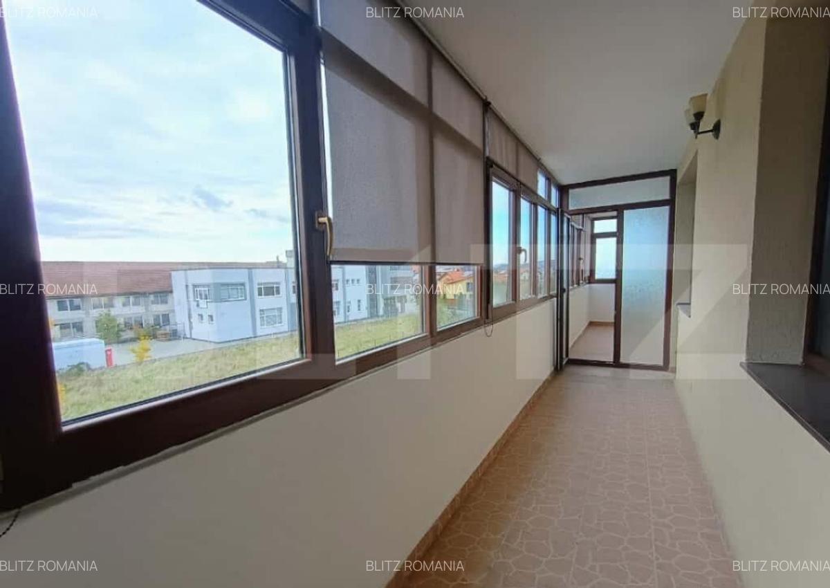 Apartament spa?ios cu 3 camere, balcon generos ?i 2 locuri - 8