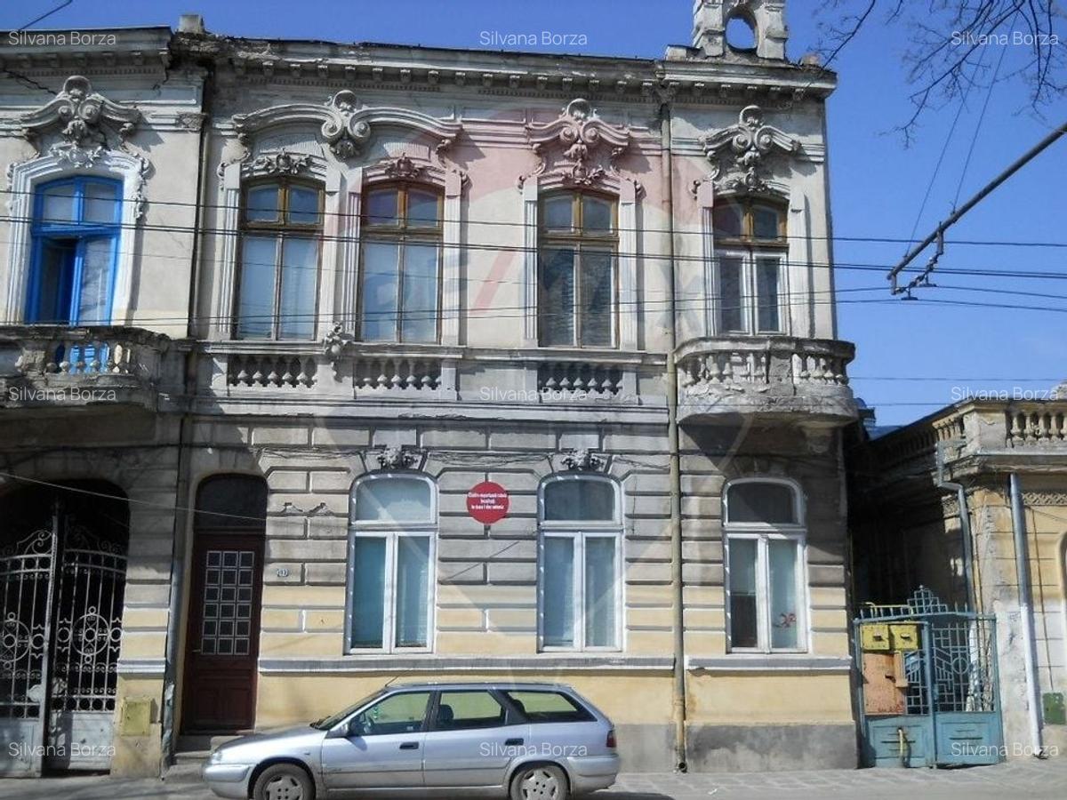 Casă cu 10 camere în Gării - 2