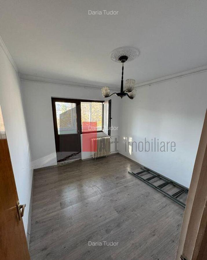 De vanzare Apartament 3 camere, Sector 4 - 6 De vanzare Apartament 3 camere, Sector 4 - 6