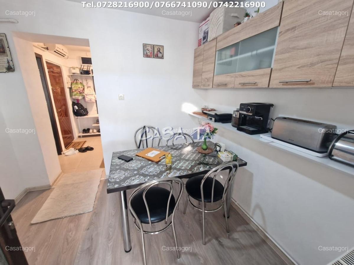 Apartament 3 camere, situat in Targu Jiu, Bld Ecaterina Teodoroiu - 7