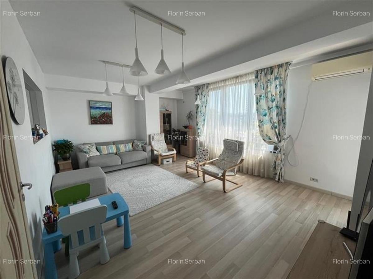 Vanzare 3 camere Damaroaia - 1