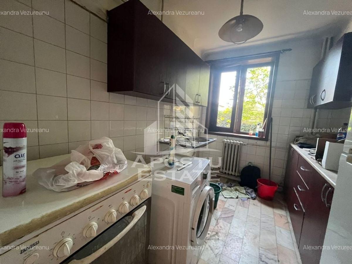Apartament cu 2 camere, semidecomandat, parter inalt, zona Dambovita - 4