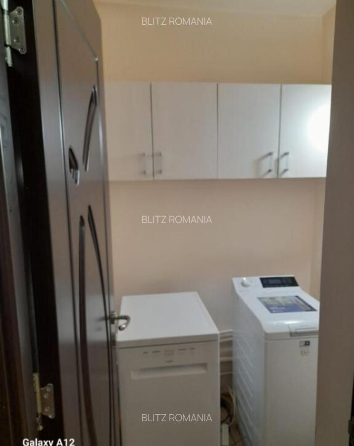 Apartament decomandat, 3 camere, 80 mp, zona Ramada - 11
