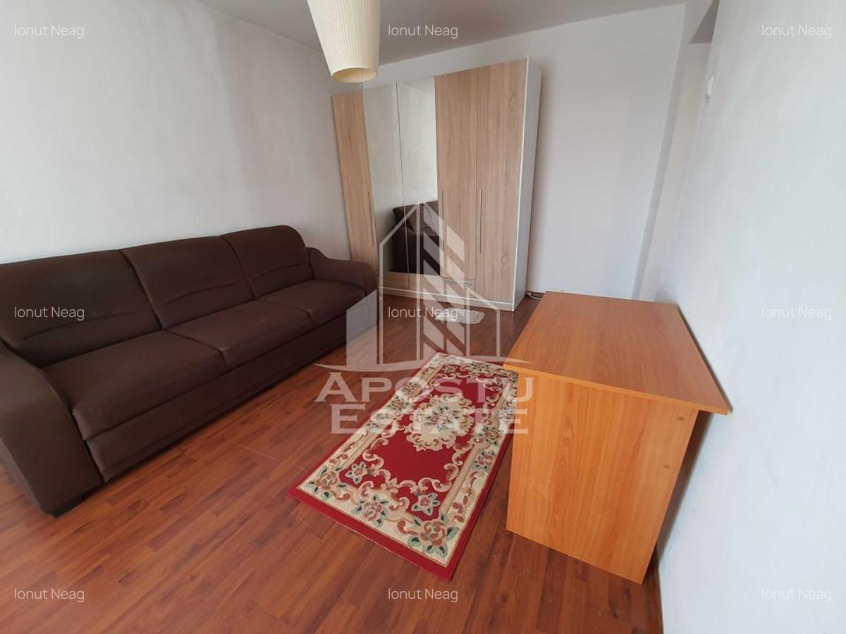 Apartament cu 1 camera, semidecomandat, zona Lipovei - 2