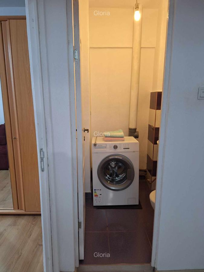 Apartament cu 3 camere decomandat, mobilat în P-ța Unirii - 14