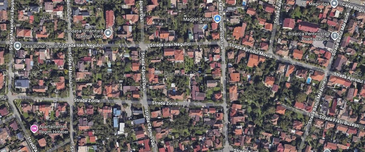 Teren de vanzare pe colt-cu doua fronturi stradale - 1