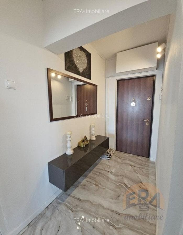 Apartament cu 3 camere semidecomandat, mobilat în Rogerius - 2