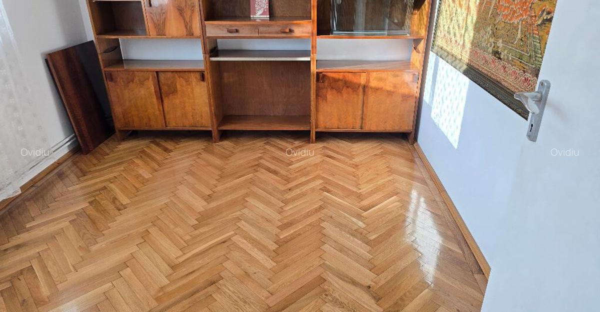 Vand sau inchiriez apartament 4 camere in Deva, Pieta Centrala, et. 3 - 8