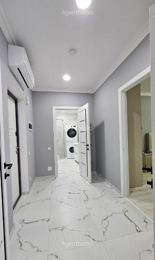 Apartament cu o camera de vanzare Tractorul - 3