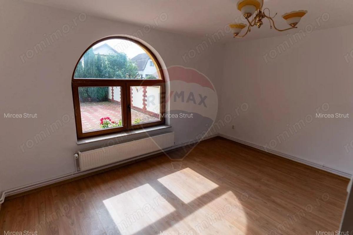 Vila /Pensiune 6 camere in Cristur, jud Hunedoara - 16