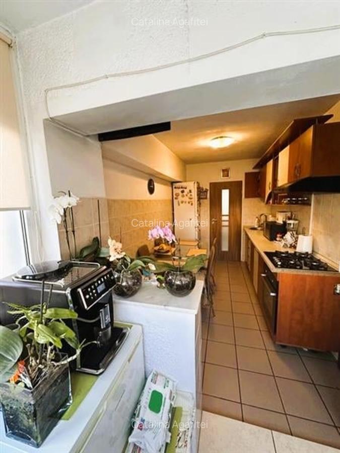 Apartament cu 3 camere decomandat, mobilat în Bartolomeu - 5