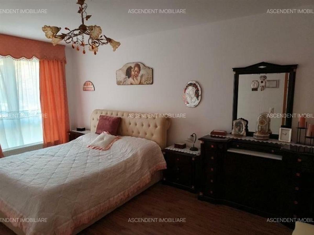 Apartament cu 4 camere decomandat în Bartolomeu - 5