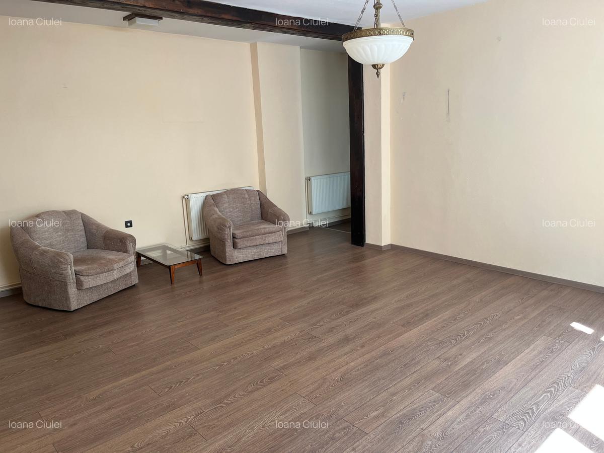 Apartament cu 3 camere semidecomandat în Cotroceni - 2