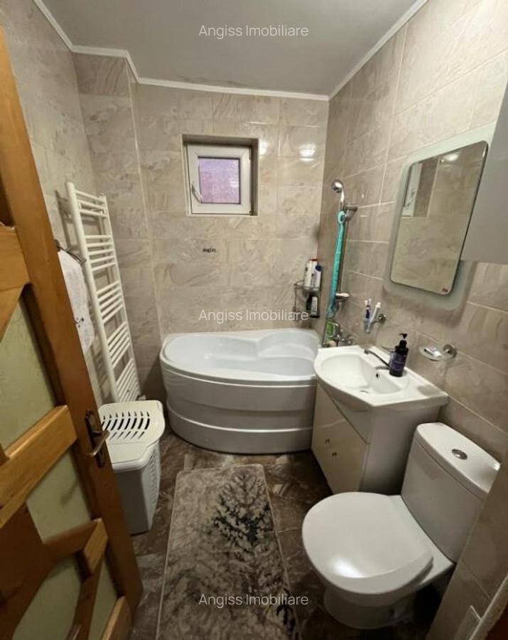 APARTAMENT 3 CAMERE -BISERICA CU CEAS - 2