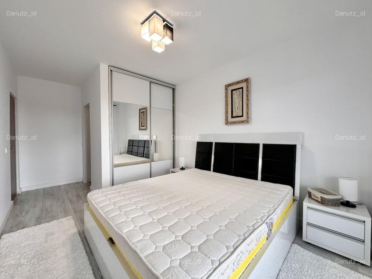Inchiriere Apartament 3 camere, 2 bai, zona centrala, garaj - 14