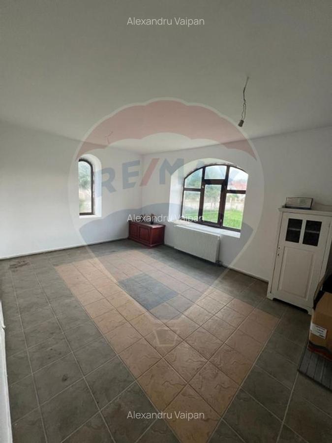 Pensiune/Casa cu 18 camere de vanzare in Campulung Moldovenesc - 9