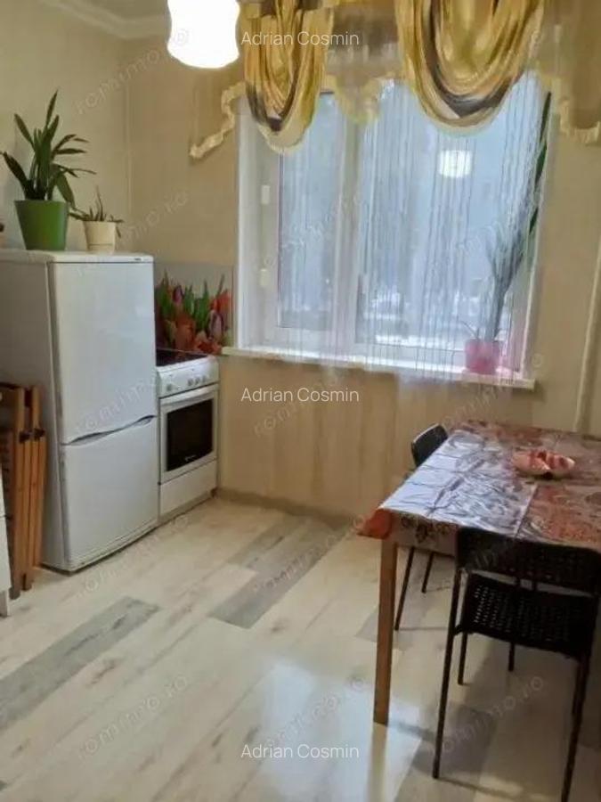 Oferim spre inchiriere garsoniera in zona 1 mai - 3