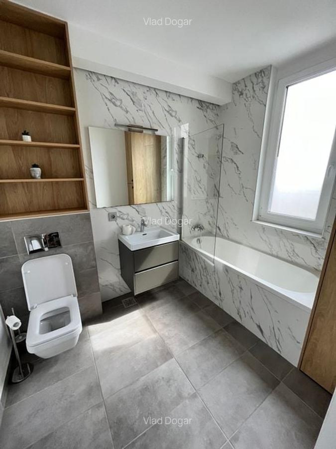 Penthouse 4 camere, loc parcare, zona Gheogheni- str. Septimiu Albini - 10