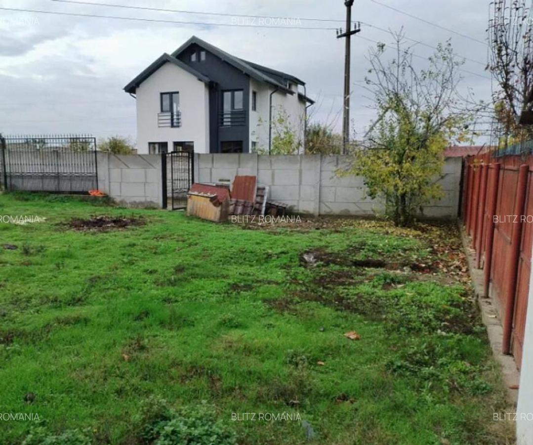 Teren intravilan 812 mp, cu doua fronturi generoase, impre - 2