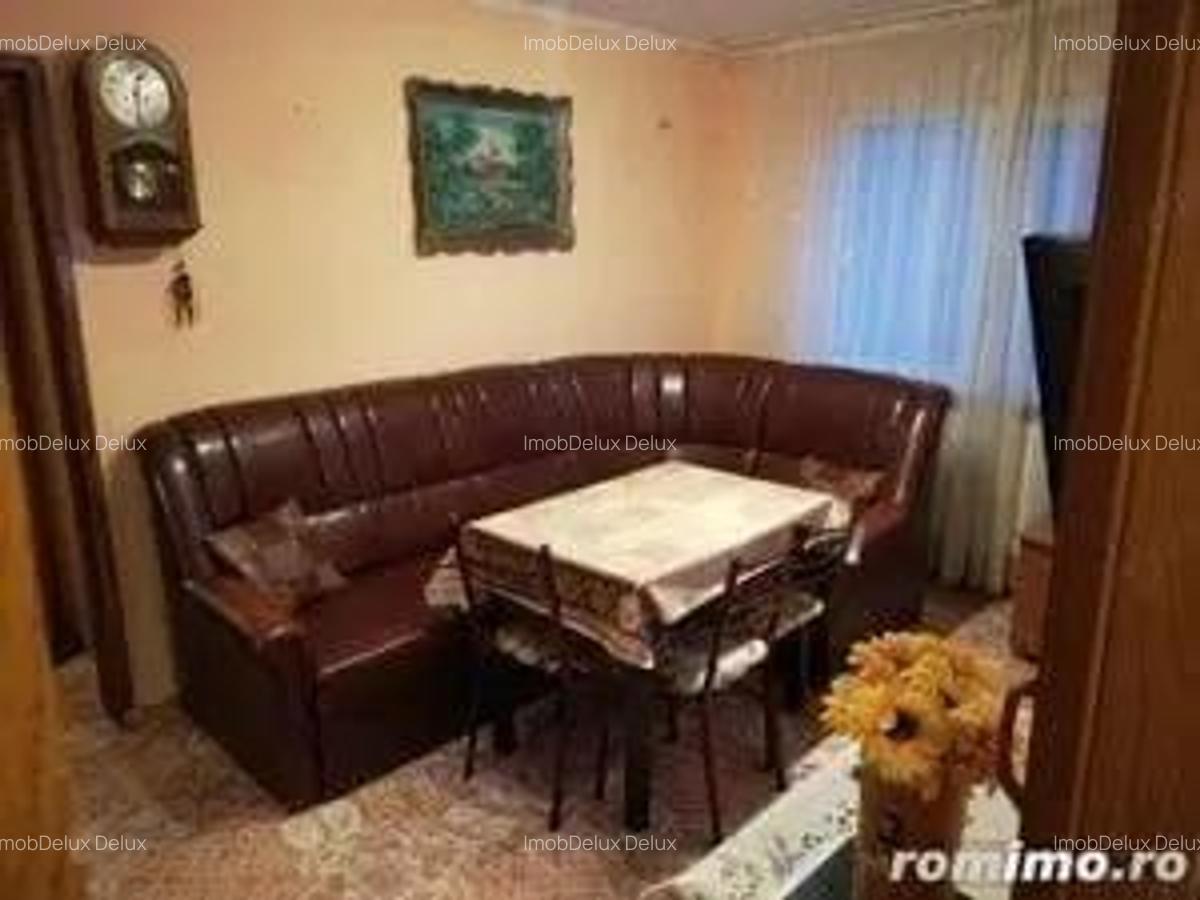 Apartament cu 3 camere in zona Girocului 65 000 EUR - 1