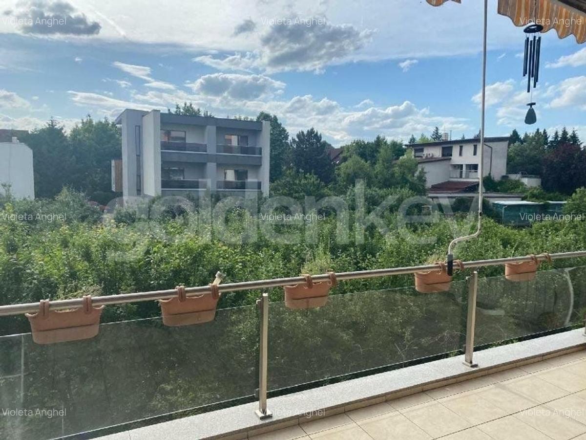 Apartament cu 4 camere decomandat, mobilat în Băneasa - 2