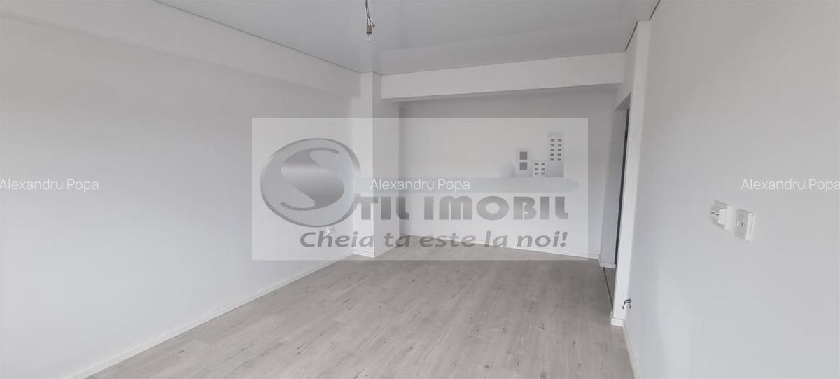 Garsonieră decomandată în Bucium - 1