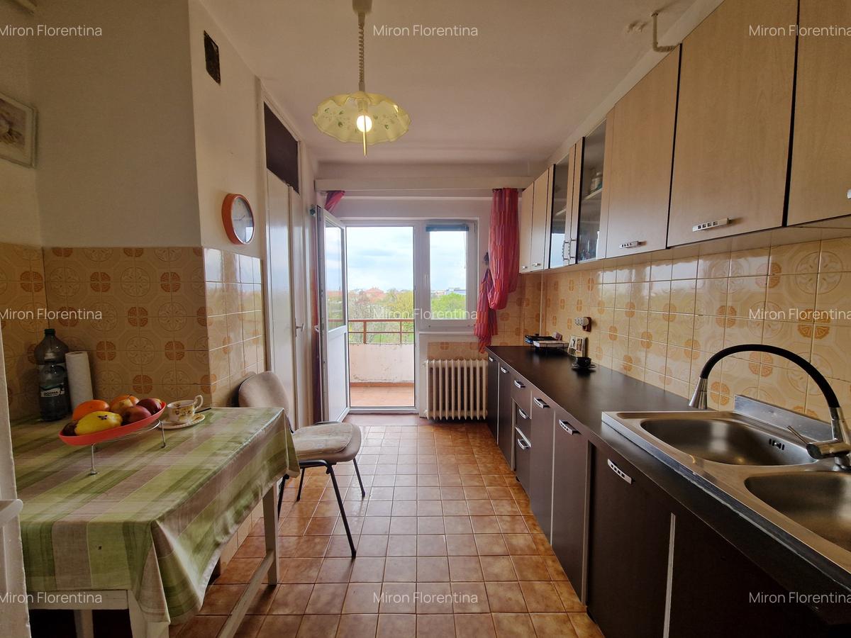 Apartament cu 3 camere decomandat, mobilat în Complex Studențesc - 25