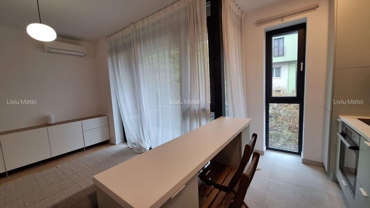 Timpuri Noi- Metrou - 18