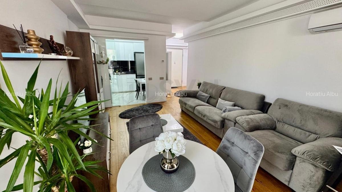 REA1024182 Apartament 2 camere central- Unirii - 2