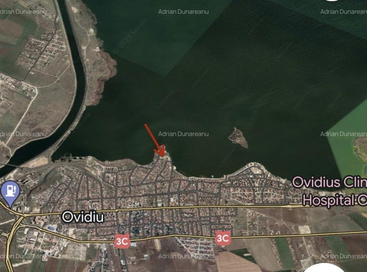 Teren cu localizare privilegiata pe malul lacului intr-o peninsula privata - 4