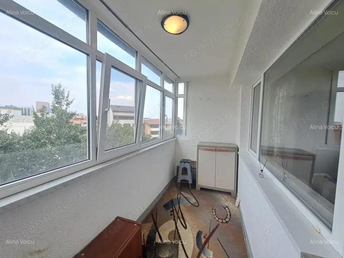Apartament 3 camere Metrou 1 Mai - 12